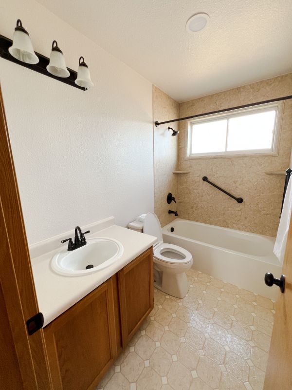 Bathroom Vanity and Fixtures